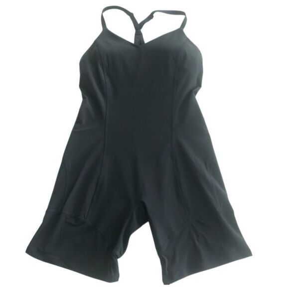 Size 6 Lululemon lab Nulux and Mesh One-Piece 8" Anchor - Picture 4 of 16